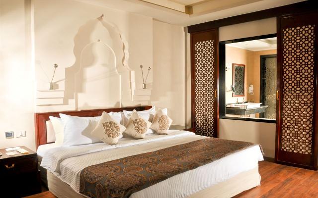 Executive Swim Up Suite PV (Posh Club)