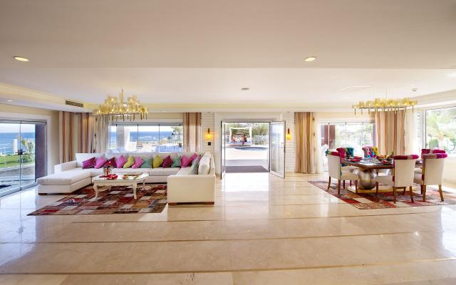 Royal Villa