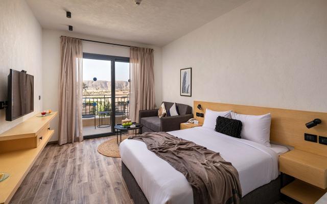 Creek Premium Room