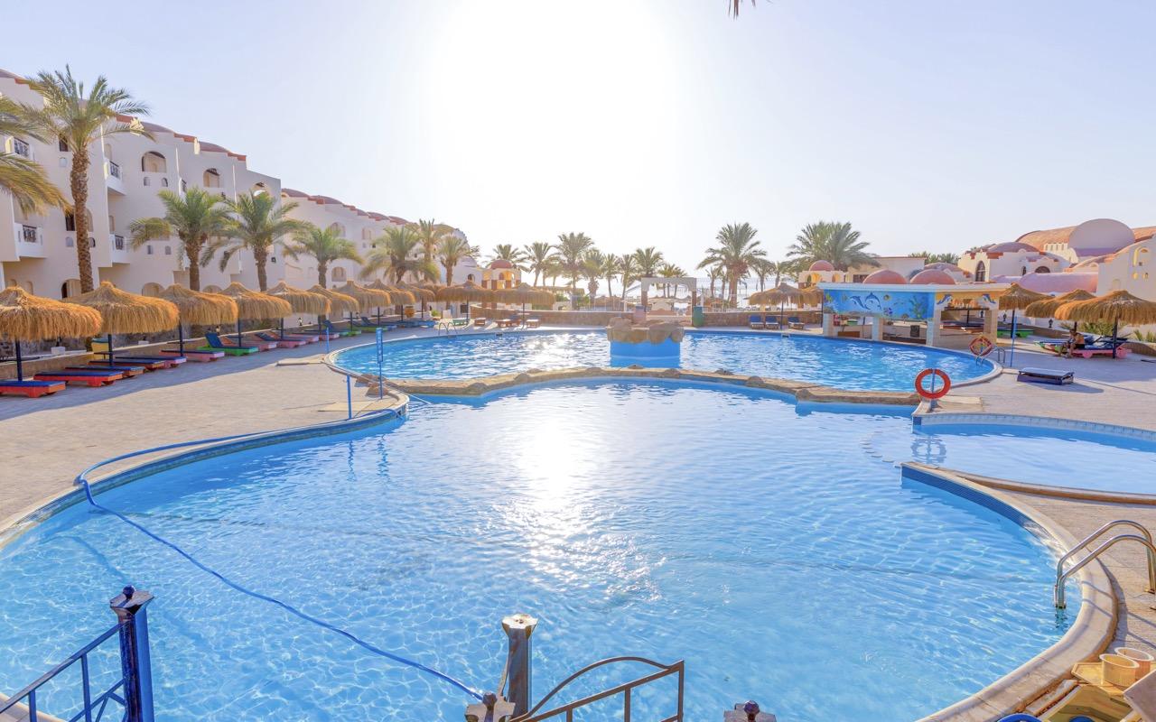 Protels Beach Club & Spa Resort