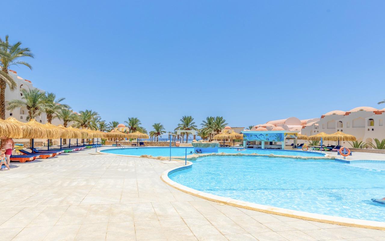 Protels Beach Club & Spa Resort