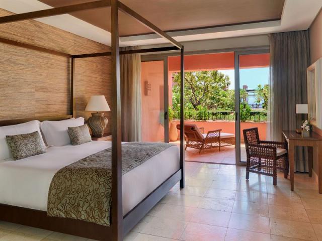 Suite 1 bedroom, Balcony or Terrace