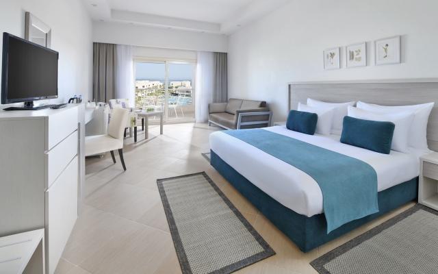 Superior Room Pool View