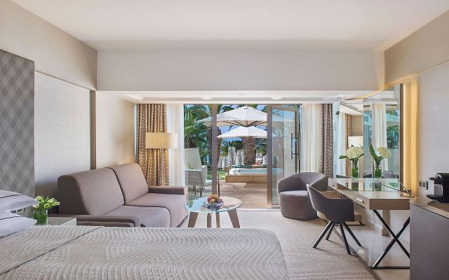 Family Beach Studio - Outdoor Jacuzzi and Terrace