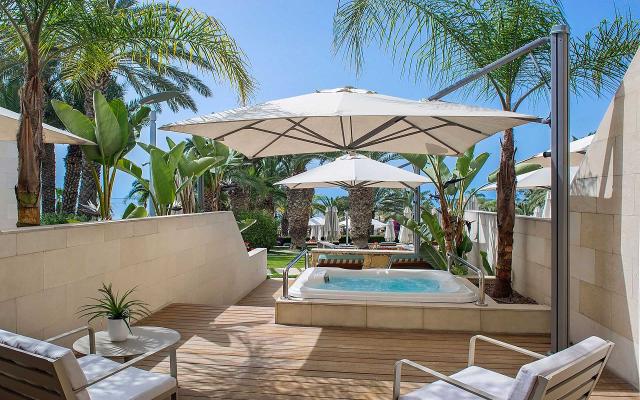 Family Beach Studio - Outdoor Jacuzzi and Terrace