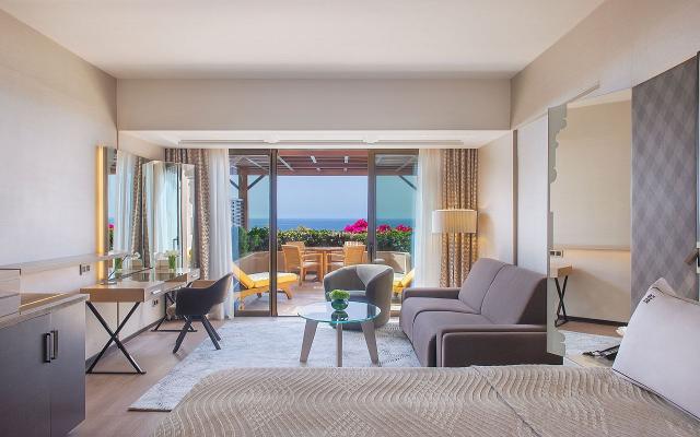 Family Room Sea View - Large Patio