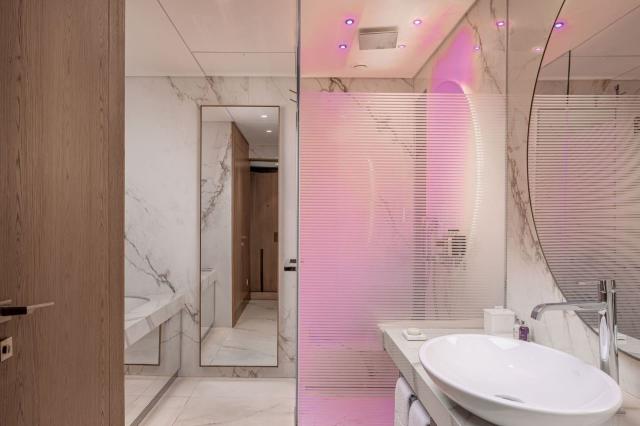 Garden Studio Upper Floor- Outdoor Jacuzzi - Adults Only