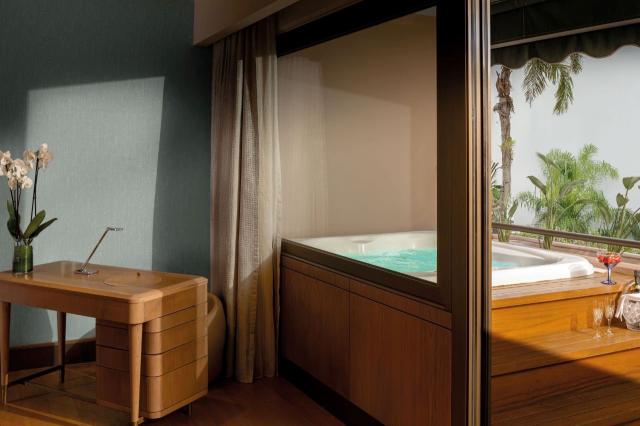 Garden Studio Upper Floor- Outdoor Jacuzzi - Adults Only