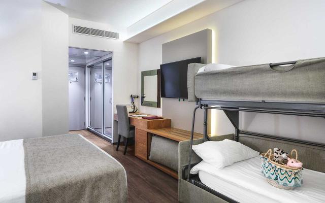Twin Room Marina View
