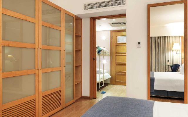 Executive Twin Room Inland View