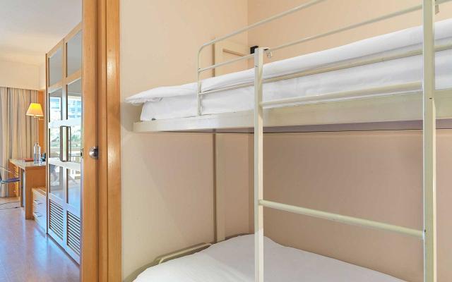 Executive Twin Room Inland View