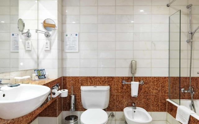 Executive Twin Room Inland View