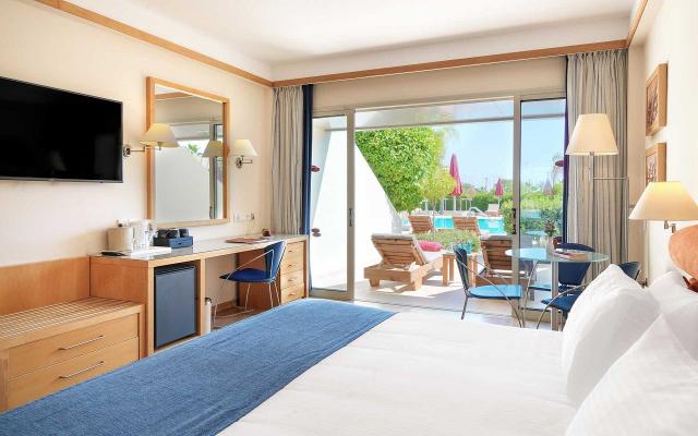 Executive Twin Room Pool View