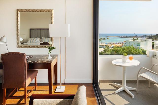 Twin Side Sea View