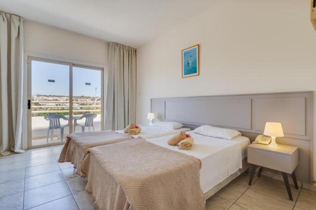 Twin Room Inland View
