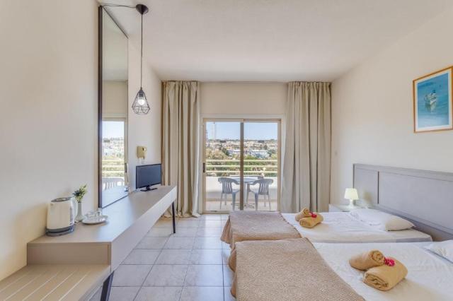 Twin Room Inland View