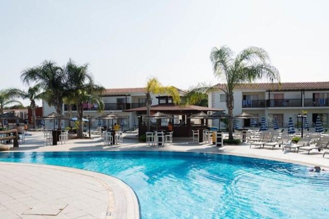 Tsokkos Paradise Village