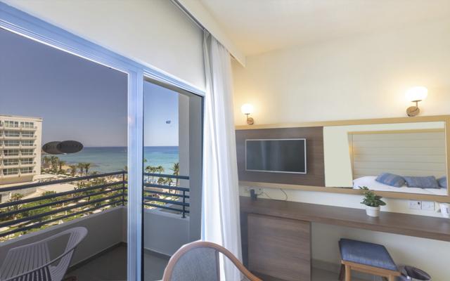 Twin Room Side Sea View