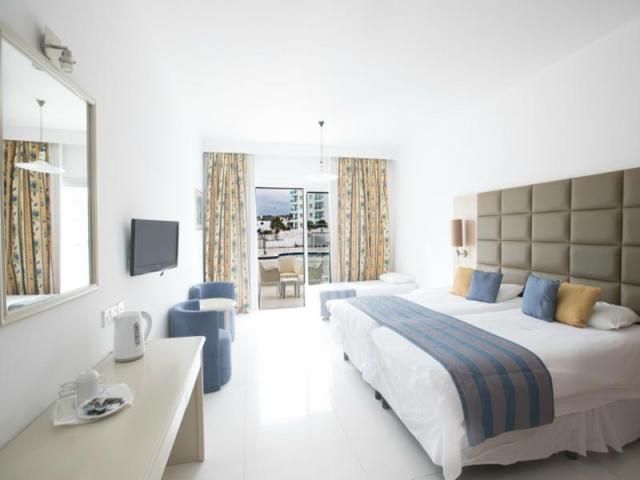 Family Room Side Sea View