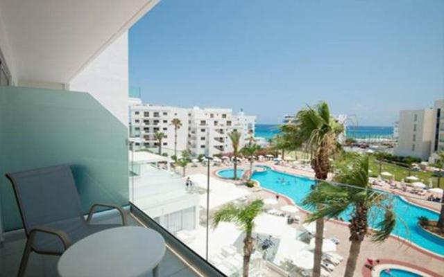 Twin Room Side Sea View