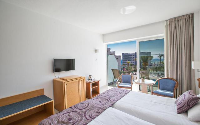 Twin Room Sea View