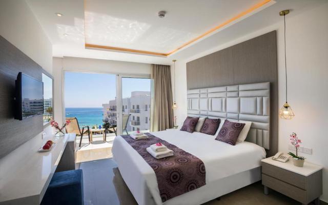 Family Room Side Sea View