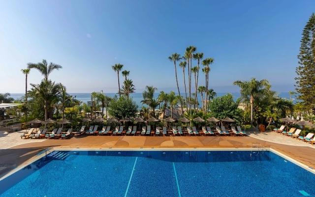 Amathus Beach
