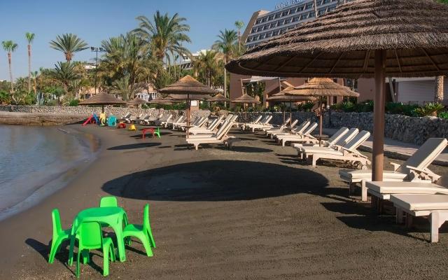 Amathus Beach