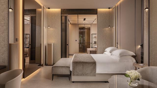 Junior Suite with Private Pool / Garden