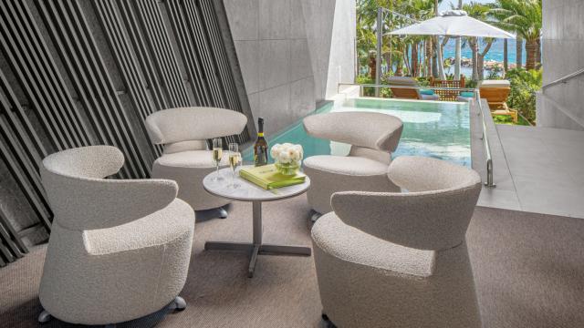 Junior Suite with Private Pool / Garden
