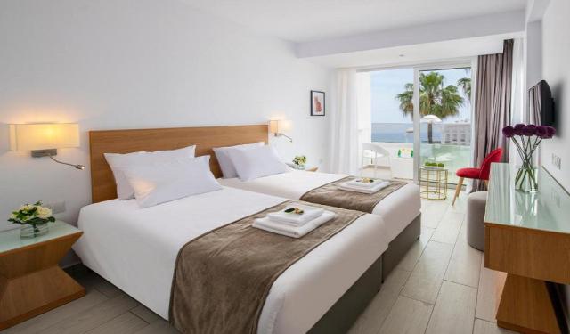 Deluxe Room Sea View