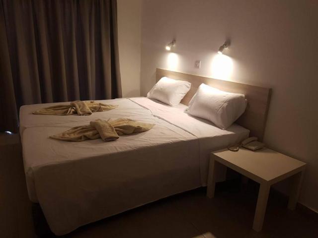 Superior One Bedroom Apartment Inland View