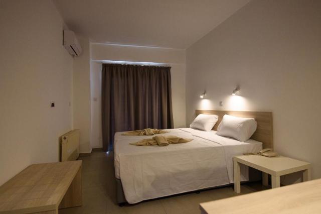 Superior One Bedroom Apartment Inland View