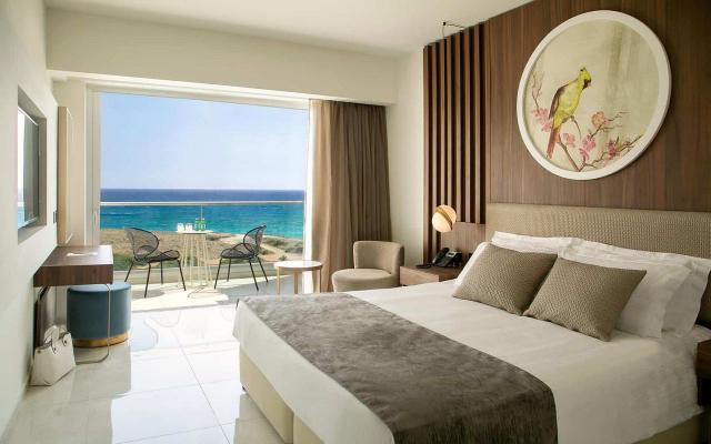 Honeymoon Suite Sea View
