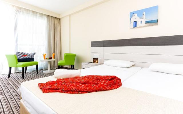  Superior Twin Room Sea View