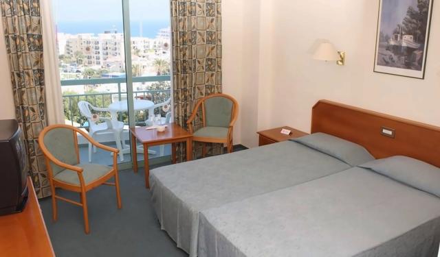 Twin Room Inland View