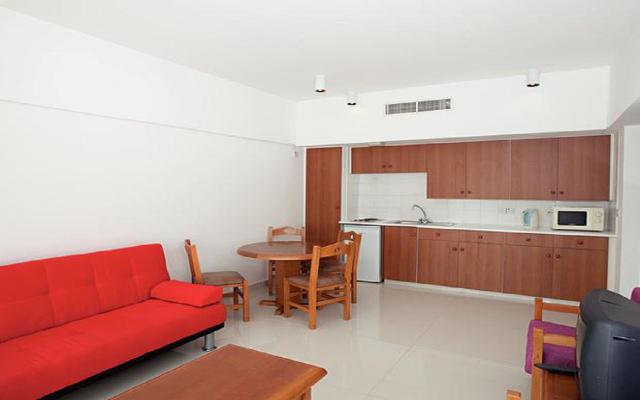 Studio Apartment Inland View