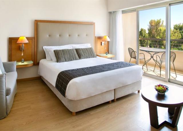 Deluxe Twin Room Inland View