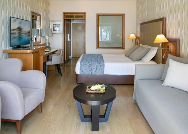 Deluxe Terrace Suite Sea View with Outdoor Whirpool