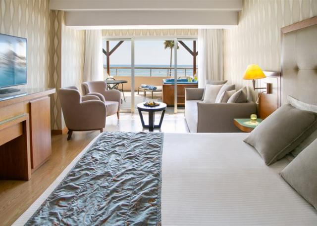 Deluxe Terrace Suite Sea View with Outdoor Whirpool