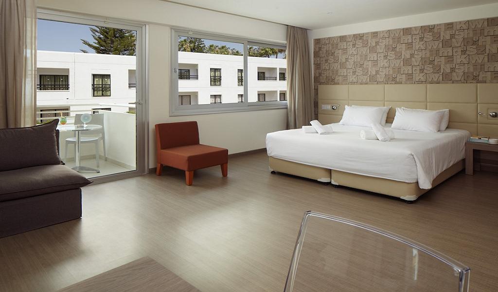 Junior Suite Studio with balcony