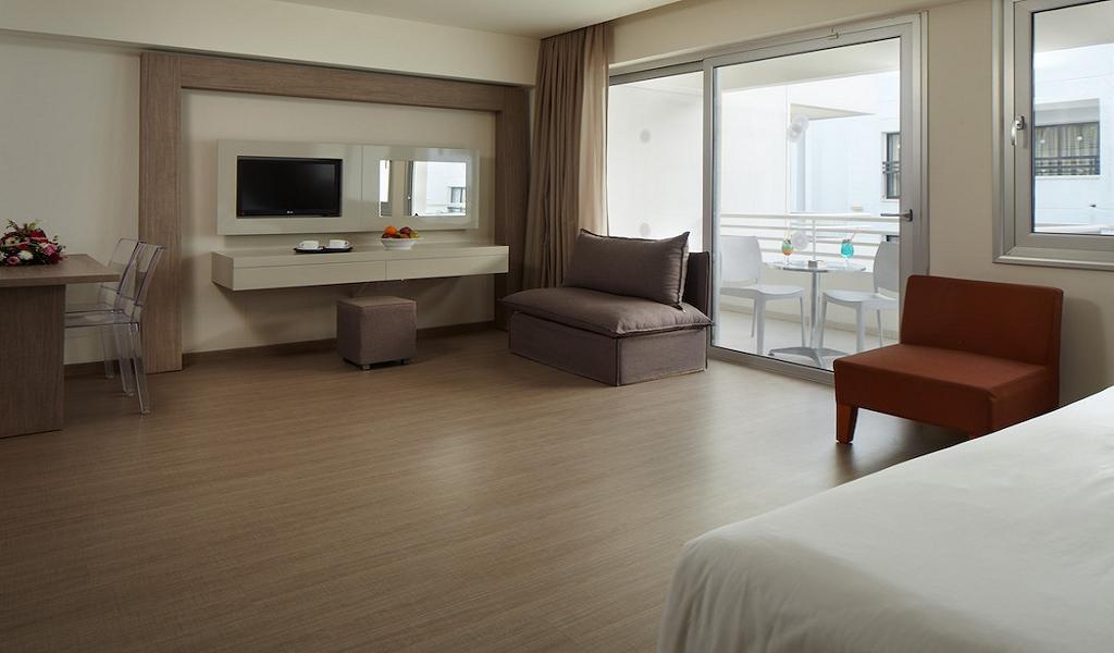 Junior Suite Studio with balcony
