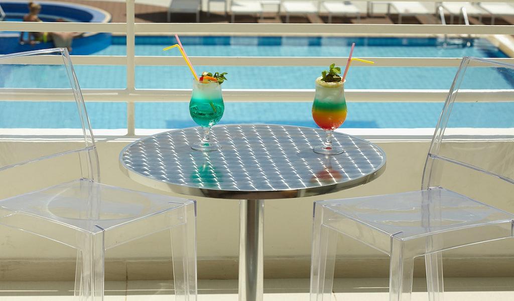 Luxury Hotel room with balcony