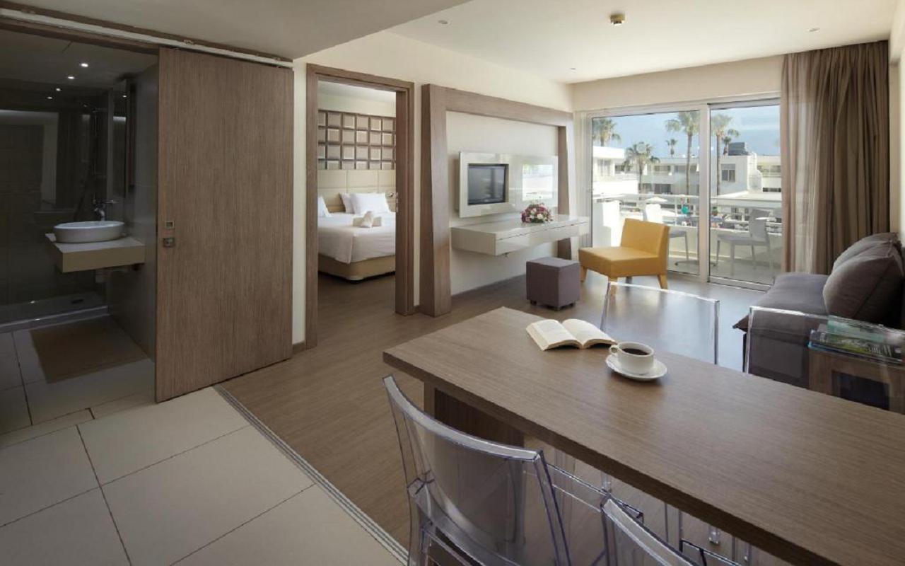 One Bedroom Suite Pool view with balcony