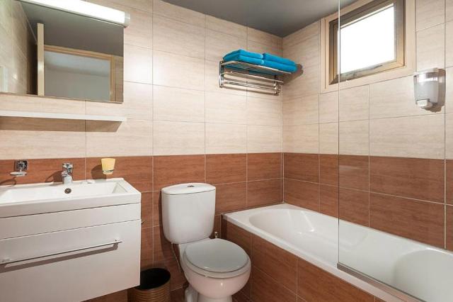 One Bedroom Maisonette Inland View