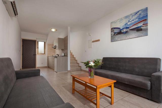 One Bedroom Maisonette Inland View
