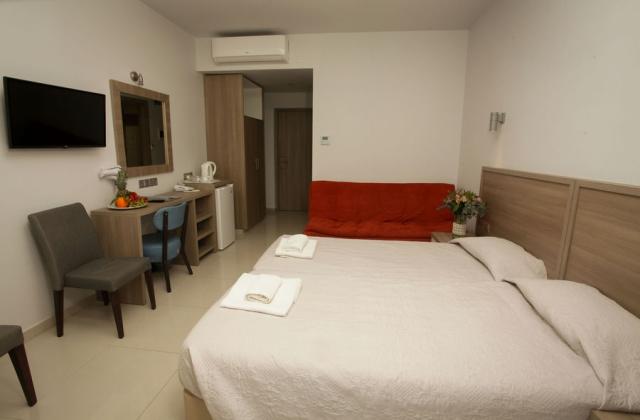Deluxe Family Room Inland View