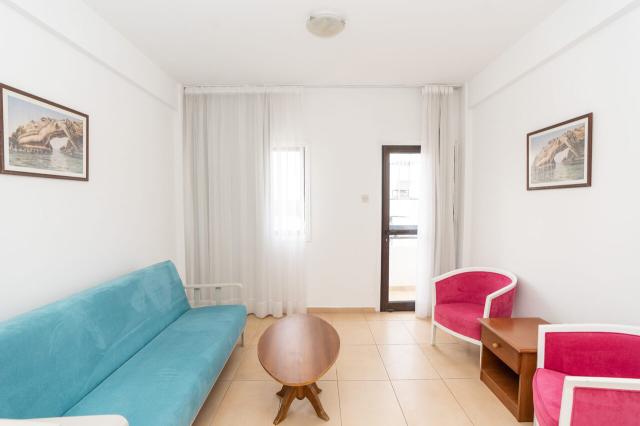 One Bedroom Apartment