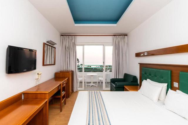 Twin Room Side Sea View