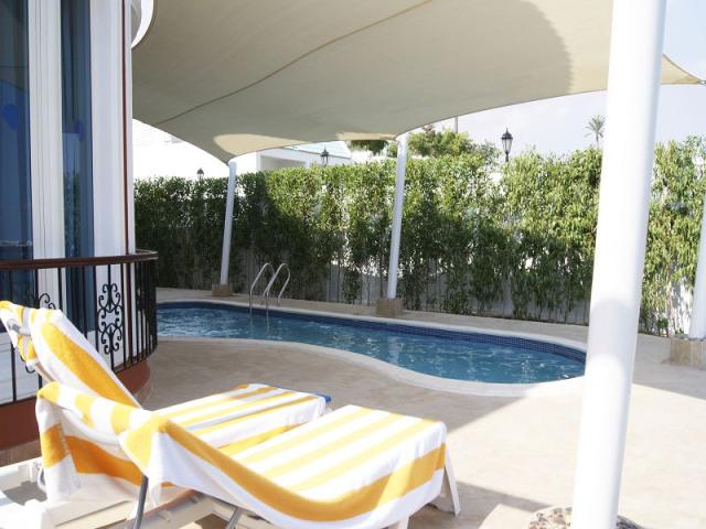 Villa 4 Bed Rooms Max 8 Pax 